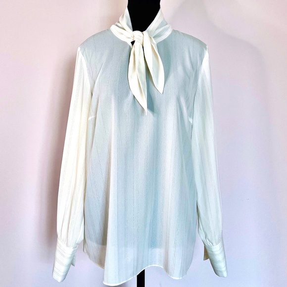 NM Neiman Marcus Blouse - Picture 1 of 13